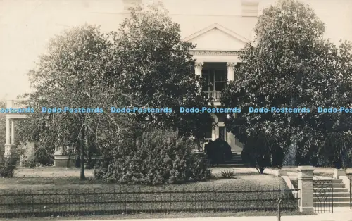 R048740 Alte Postkarte Haus