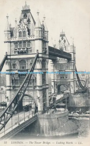 R048873 London The Tower Bridge Blick nach Norden