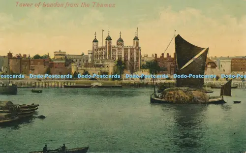 R049231 Tower of London aus der Themse Valentinstag