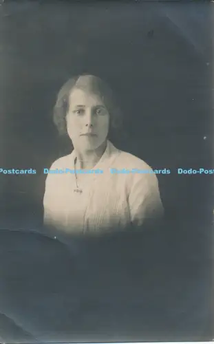 R049239 Alte AK Frau