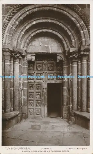 R049498 Tuy Monumental Catedral Fuerta Romanica de la Fachada Norte L Roisin