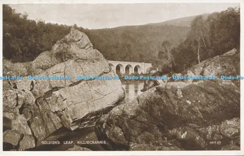 R050061 Soldaten springen Killiecrankie Valentinstag Foto braun