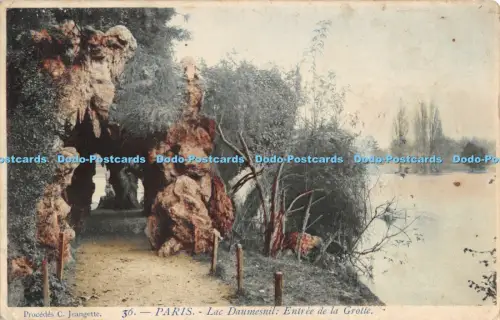 R051046 Paris Lac Daumesnil Entree de la Grotte C Jeangette No 36