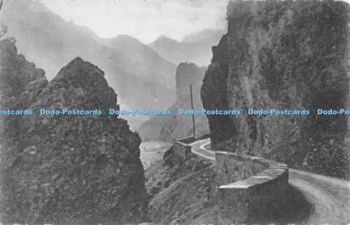 R051312 Routes des Alpes de Nice a Barcelonnette Route de Peone d Guillaumes