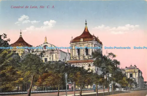 R055041 Catedral de Leon Nic C A