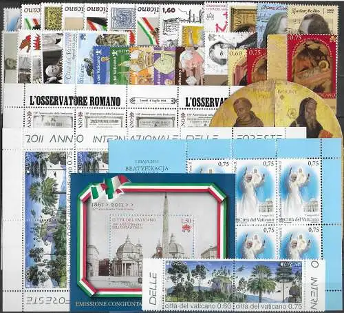 2011 Vaticano complete year 30v.+4MS+1 booklet MNH