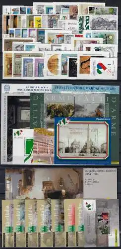 2011 Italia annata completa 54v.+17MS+1booklet MNH