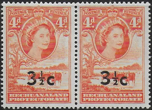 1961 Bechuanaland 3½c. on 4d. orange type I+II pair MNH SG n. 161a/161b