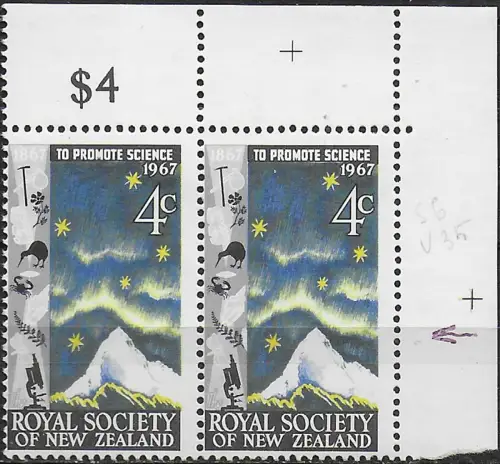 1967 New Zealand Aurora Australis variety pair MNH SG n. 881+881a