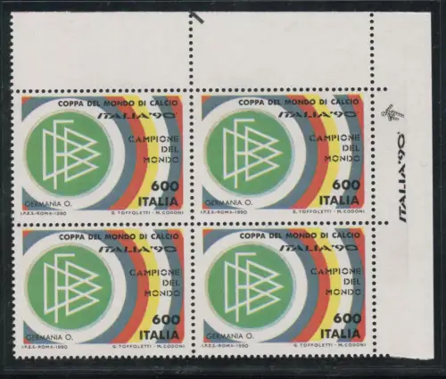 Fußball Italien '90 Viertel a. von f. oben rechts mit Maskottchenaufdruck