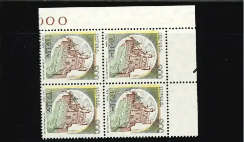 CASTELLI 900 L. GELBDRUCK STARK NACH LINKS VIERTEL VERSCHOBEN