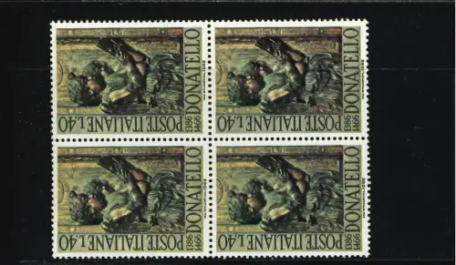 DONATELLO KREUZFLECK AUF DER BRUST IN SCHULTERNÄHE POS 23 IN EINEM VIERTEL