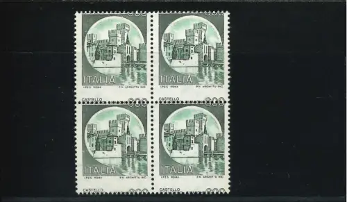 SCHLÖSSER 600 L. STARK IN VERTIKALER RICHTUNG VERSCHOBENE ZAHNUNG VIERTEL