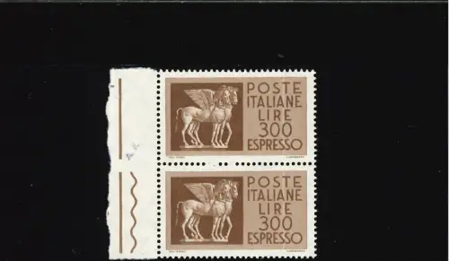 FLÜGELPFERDE 300 L. VERTIKALE WEISSE LINIE AUF PAAREN