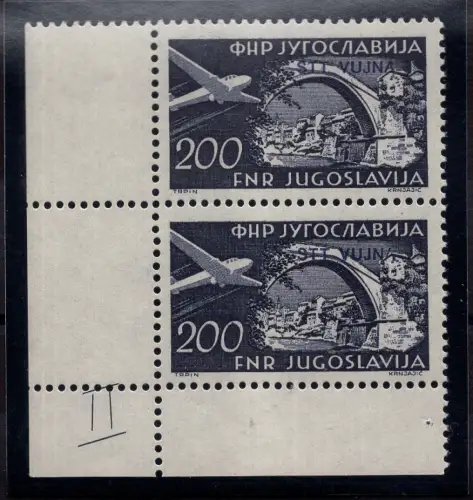 Triest B - Luftpost 200 d. Paar, Gravur II am Rand