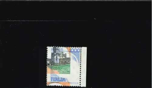 CASTELLI 1000 L. STARK VERSCHOBENE MITTE