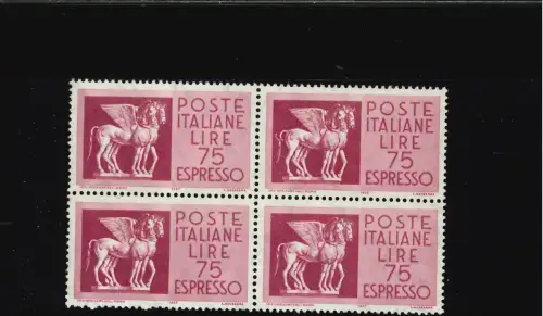 FLÜGELPFERDE 75 L. PUNKTKRONE UM DEN SCHWANZ POS 27. EIN VIERTEL