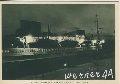 Bremerhaven v. 1932  Schnelldampfer "Bremen" am Columbuspier (49934)