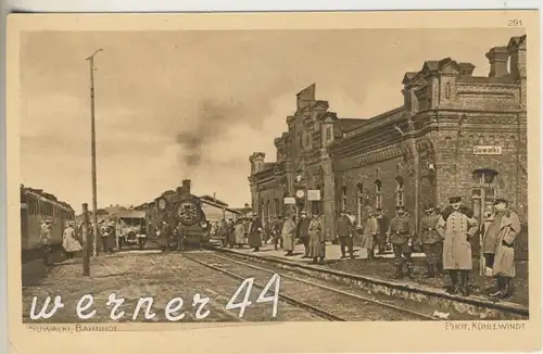 Suwalki v.1915 Bahnhof mit Zug und Reichsfahne und Soldaten  (13305)