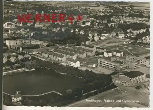 Stadthagen v. 1969  Teil-Stadt-Ansicht mit Freibad und Gymnasium   (37600)