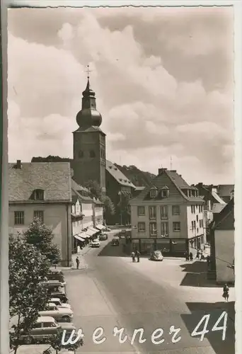 Attendorn v.1964 Kölnerstrasse mit der Pfarrkirche (19952)