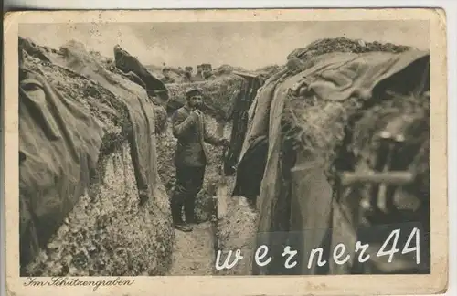 1. Weltkrieg v. 1915  Im Schützengraben  (46846)