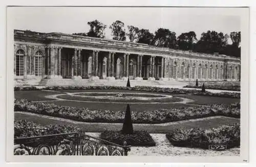 [Ansichtskarte] FRANCE -  Versailles - Palais du Grand Trianon sur les jardins. 