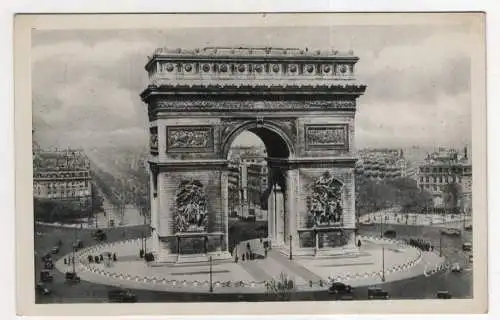 [Ansichtskarte] FRANCE -  Paris - L'Arc de Triomphe - Place de l'Etoile. 