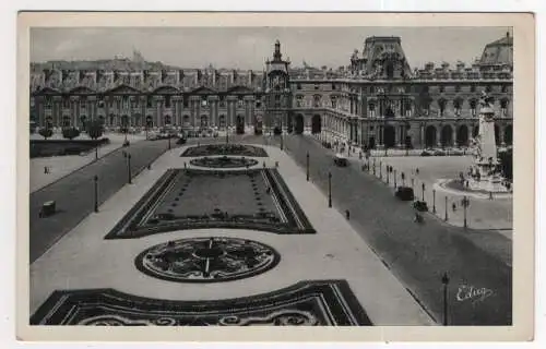 [Ansichtskarte] FRANCE -  Paris - Le Louvre. 