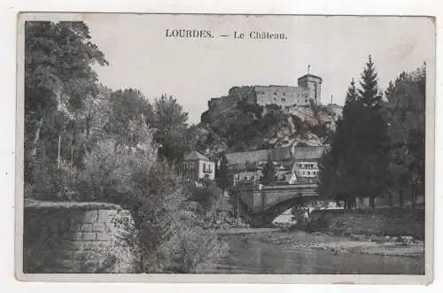 [Ansichtskarte] FRANCE -  Lourdes - Le Chateau. 