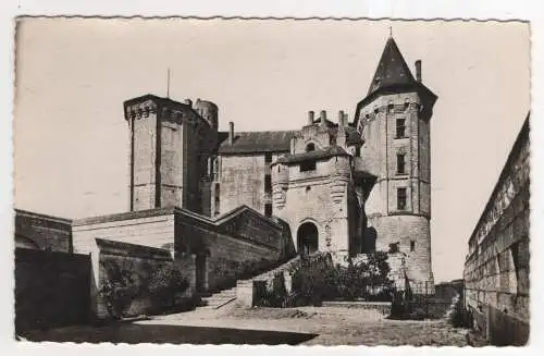 [Ansichtskarte] FRANCE -  Saumur - Le Chateau. 