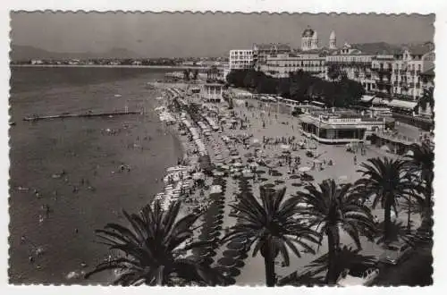 [Ansichtskarte] FRANCE - Saint-Raphael - Vue générale de la Plage. 