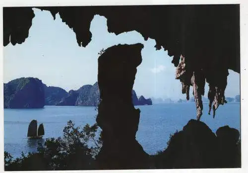 [Ansichtskarte] VIETNAM - Ha Long Bay - the Trong cave. 