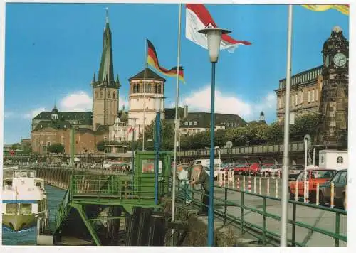 [Ansichtskarte] GERMANY - Düsseldorf - Rechtes Rheinufer mit Lambertus-Basilika und Schloßturm. 