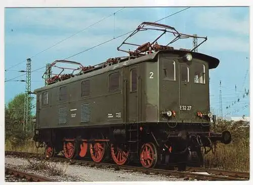 [Ansichtskarte] EISENBAHN - DB - elektrische Personenzug-Lokomotive E 32 27. 