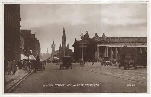 [Ansichtskarte] SCOTLAND - Edinburgh - Princess Street looking East. 