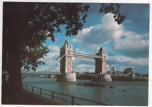 [Ansichtskarte] ENGLAND - London - Tower Bridge from the Wharf. 