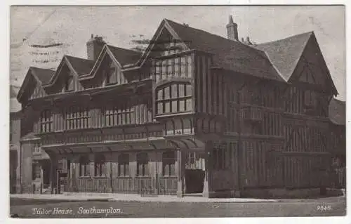 [Ansichtskarte] ENGLAND - Southampton - Tudor House. 