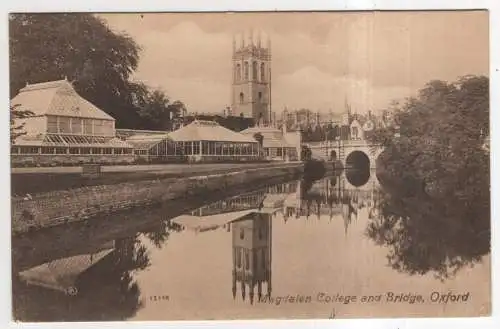 [Ansichtskarte] ENGLAND - Oxford - Magdalen College and Bridge. 