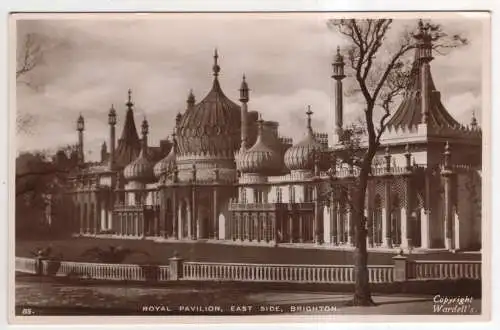 [Ansichtskarte] ENGLAND - Brighton - Royal Pavilion - East Side. 