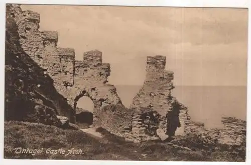 [Ansichtskarte] ENGLAND - Tintagel  Castle Arch. 