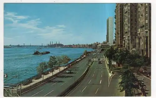 [Ansichtskarte] USA - New York - Franklin D. Roosevelt Drive. 