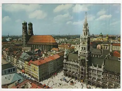 [Ansichtskarte] GERMANY - München - Rathaus und Frauenkirche. 