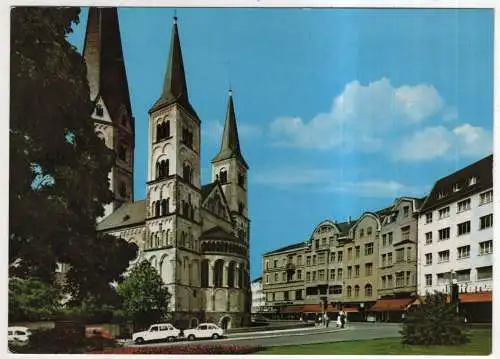 [Ansichtskarte] GERMANY - Bonn am Rhein -Straßenpartie mit Münster. 