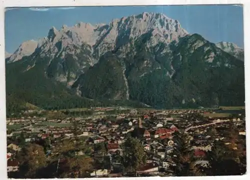 [Ansichtskarte] GERMANY - Mittenwald mit Karwendel. 