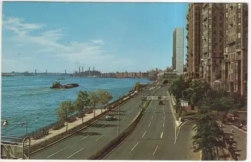 [Ansichtskarte] USA - New York - Franklin D. Roosevelt Drive along the East River. 