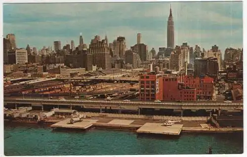 [Ansichtskarte] USA - New York City - West 30th Street Heliport - Port Authority. 