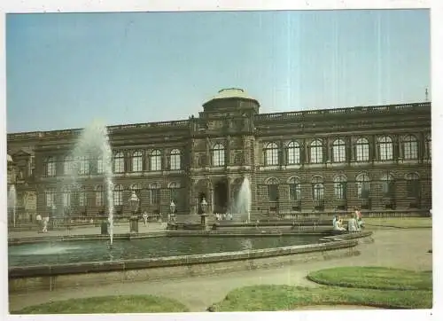 [Ansichtskarte] GERMANY - Dresden - Zwinger - Zwingerhof mit Sempergalerie. 