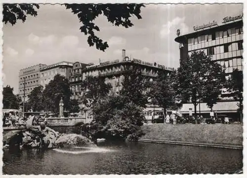 [Ansichtskarte] GERMANY - Düsseldorf am Rhein - Corneliusplatz. 