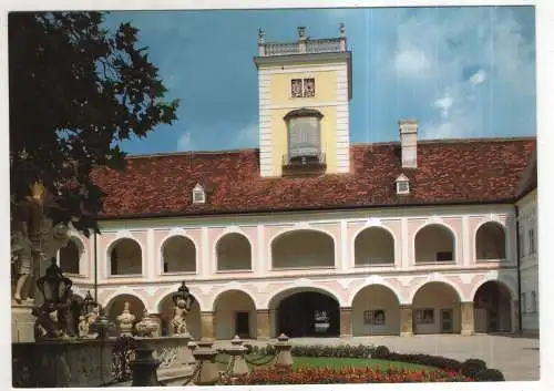 [Ansichtskarte] AUSTRIA - Heiligenkreuz - Zisterzienser-Abtei - Innenhof. 